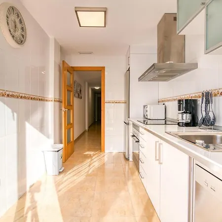 Awesome In With 3 Bedrooms, Wifi And Outdoor Swimming Pool Apartment